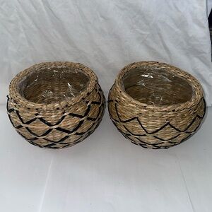 set of 2 woven decorative planters